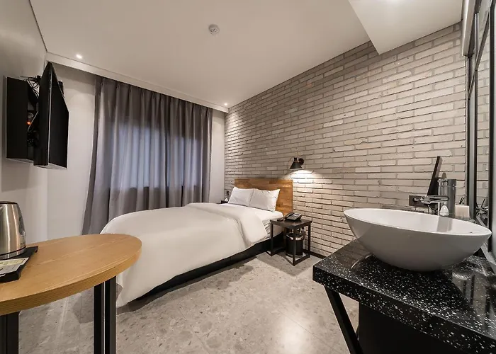 Hotel Songpa Boutique Xym 3*
